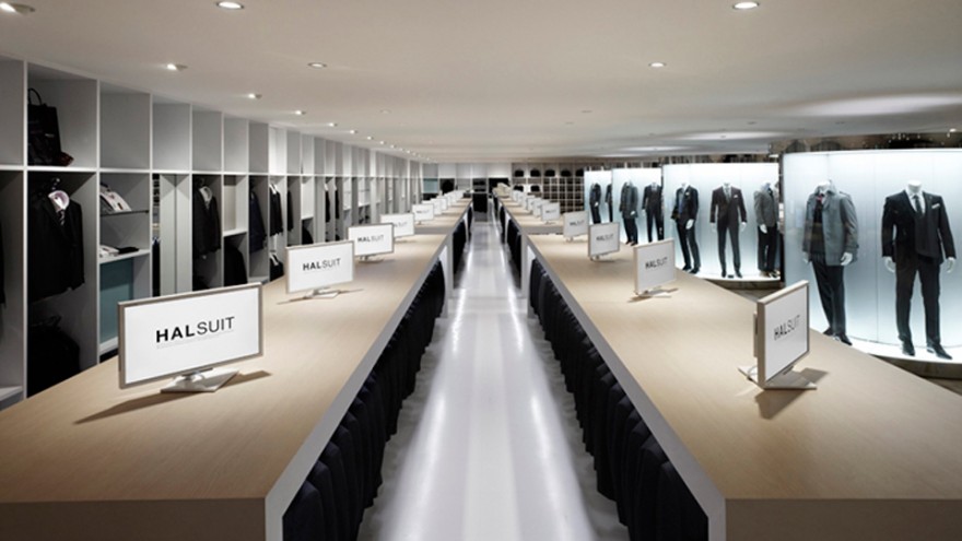 Halsuit concept shop by Nendo. Photo: Masaya Yoshimura. 
