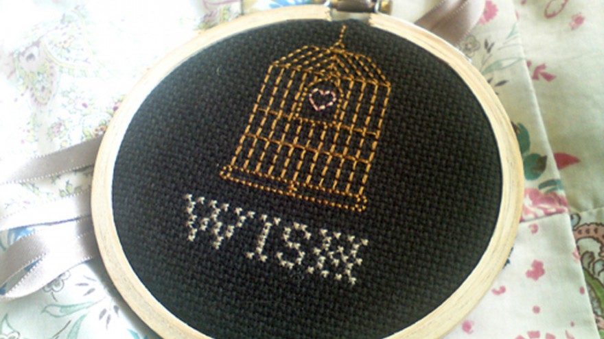 Cross Stitch. 