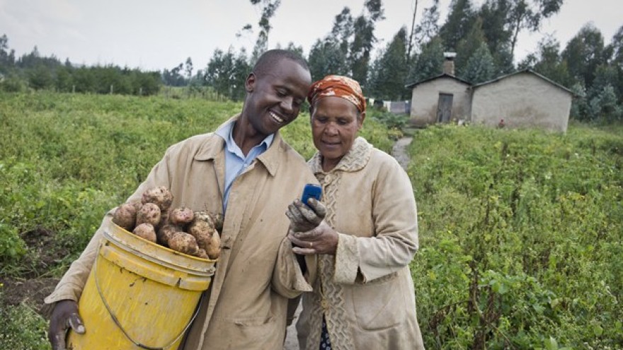 M-Farm by Jamila Abass, Linda Omwenga and Susan Eve Oguya, MFarm, Kenya.