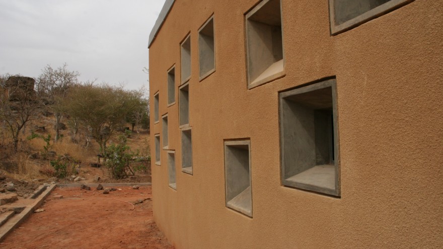 Centre de Santé et de Promotion Social, CSPS by Francis Kéré.