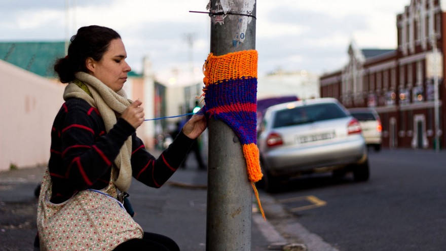 Yarn bombing in Cape Town by Isabeau Joubert. 