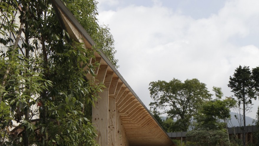 Sengokubara residence by Shigeru Ban. 