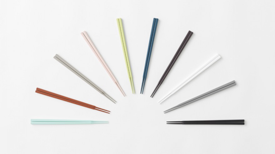 The Jikaoki chopsticks by Nendo. Image: Akihiro Yoshida. 