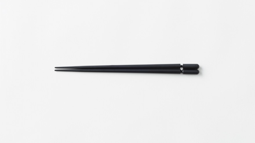 The Sukima chopstick design by Nendo. Image: Akihiro Yoshida.