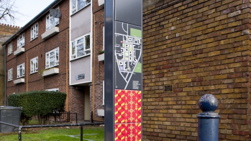 Wayfinding system for Stockwell Park Estate development in Lambeth, south London by Hat-trick. 