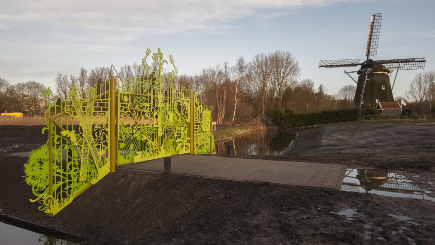 New entrance gates at the Aemstel Schooltuin by Studio Tjep. 