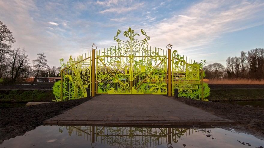 New entrance gates at the Aemstel Schooltuin by Studio Tjep. 