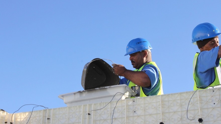 Aerated mortar being poured into the Moladi formwork. 