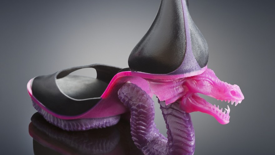 Classic Serpent shoes in black and pink by Michaella Janse van Vuuren 3D printed on Stratasys Connex3. Image: Yoram Reshef. 