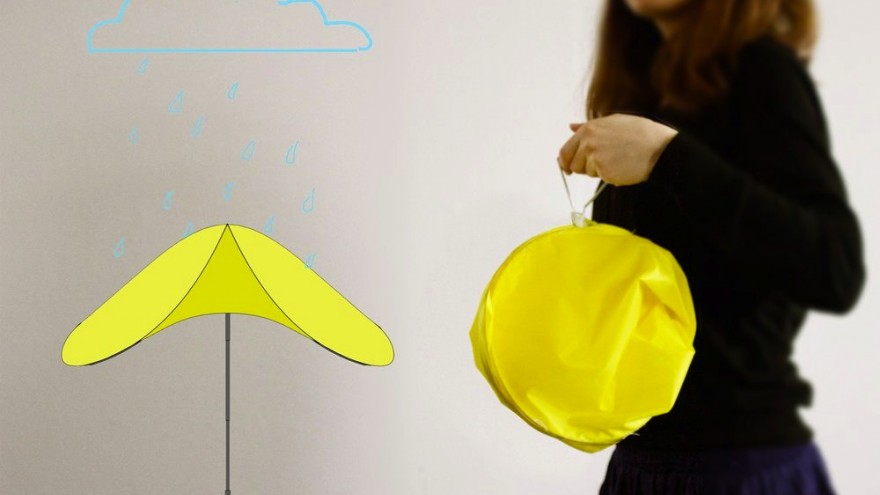 umbrella folds up