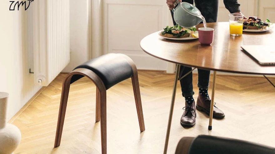The stool can also be used for stretching and exercises. 