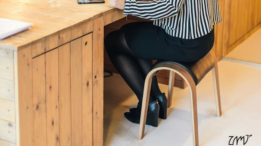 The stool can also be used for stretching and exercises. 