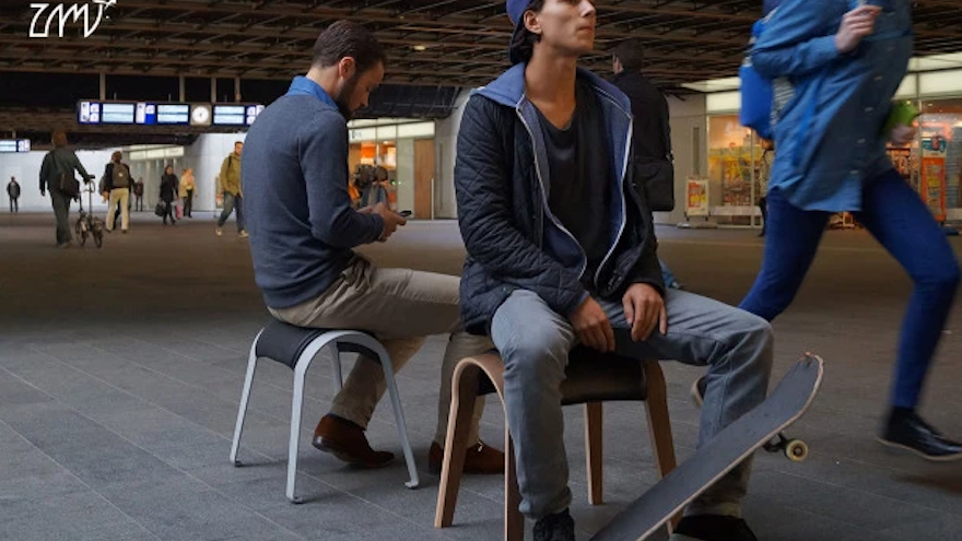 The stool can also be used for stretching and exercises. 