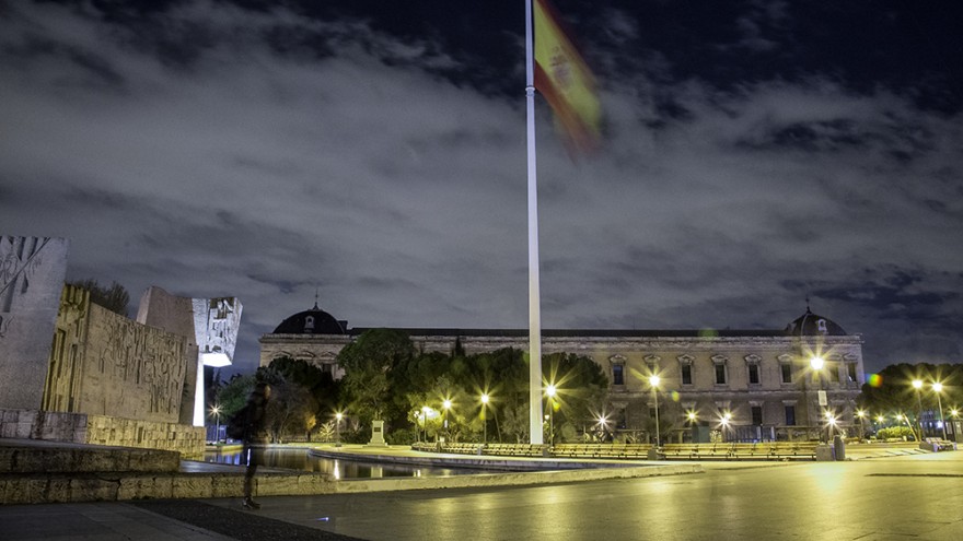 The Spanish flag at Colombus Square 