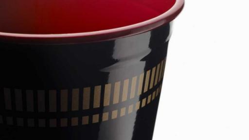 Cupnoodle Urushi.  Photo: Hiroshi Iwasaki.  