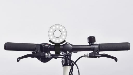 Double O bike light by Paul Cocksedge launched on Kickstarter. 