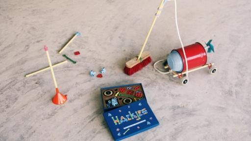 David van der Stel has designed Hackjes, a set of connectors and add-ons created to help you "hack" household objects into creative objects. 