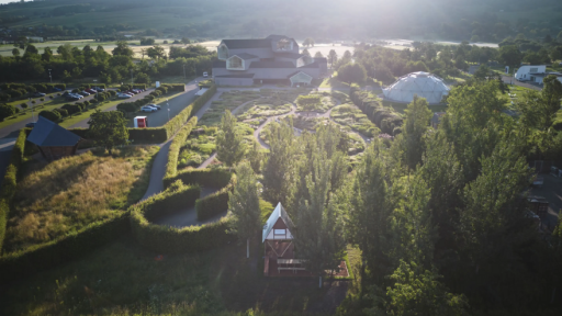 Photographs: Vitra, Marina Tabassum, Julien Lanoo 