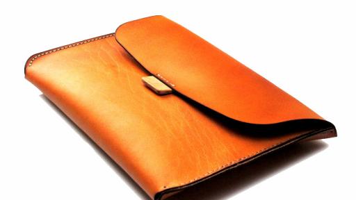  Research Unit Artisan Leather Goods