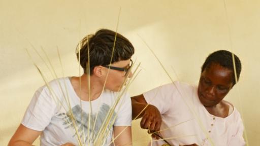 Matali Crasset basket-making workshop with Bulawayo Home Industries. Photo: Eric Gauss/Dogs on the Run.