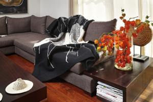Knitted Striped Throw