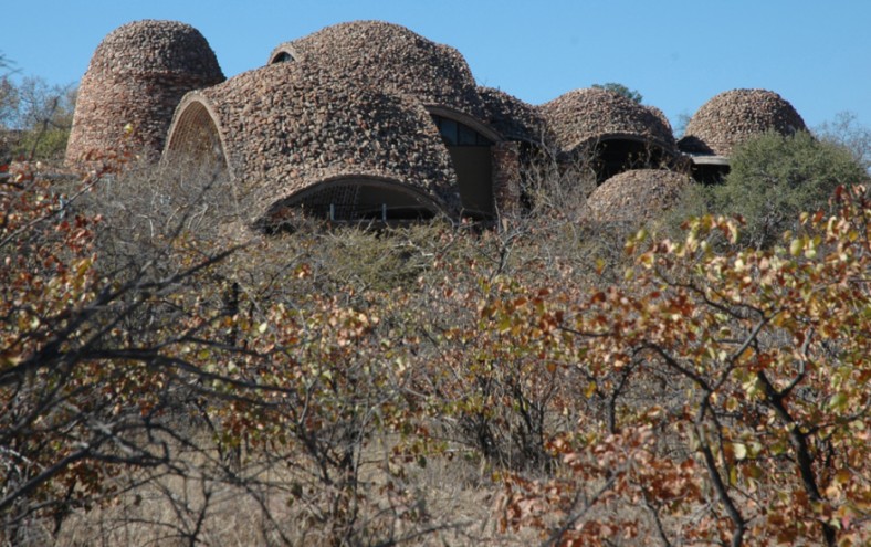 MBOISA 8: Mapungubwe Interpretation Centre by Peter Rich.