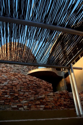 MBOISA 8: Mapungubwe Interpretation Centre by Peter Rich.