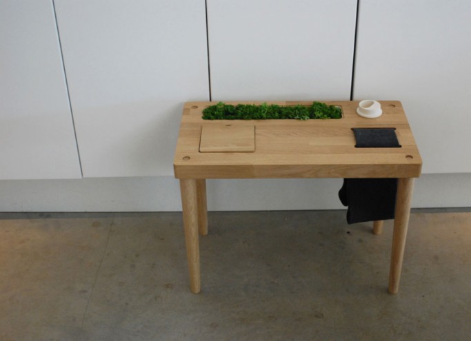 Eat Play Grow Table. Photographed in Corkellis House.  