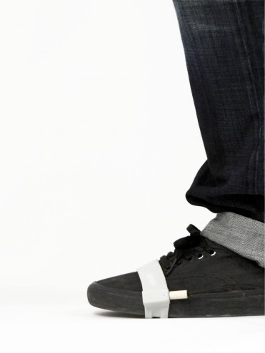Kick. 