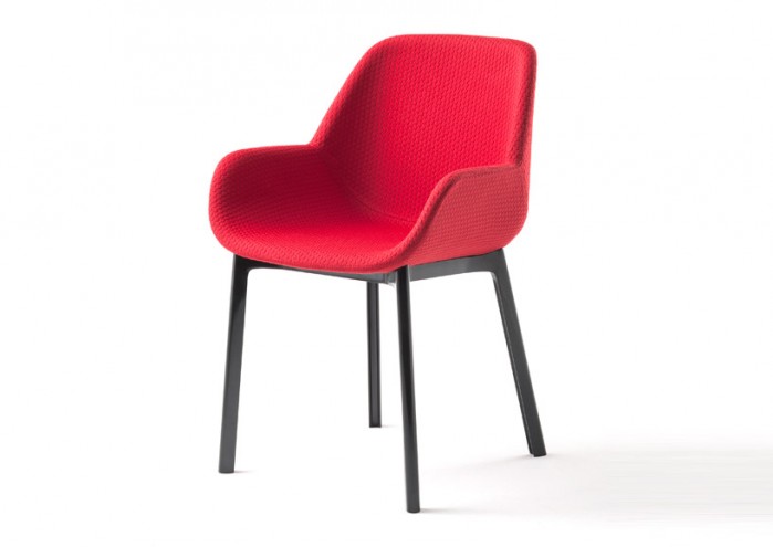 Patricia Urquiola’s “Clap” armchair