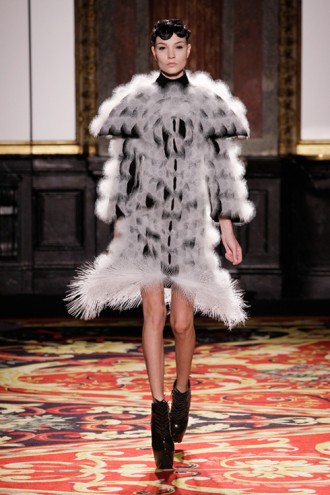 Iris van Herpen – Voltage