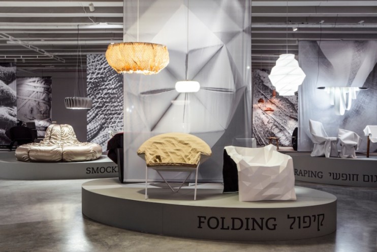 Products by Mika Barr, Issey Miyake, Ilan Garibi, Julian Mayor, Elisa Strozyk for the "folding" category of the exhibition GATHERING: From Domestic Craft to Contemporary Process by Lidewij Edelkoort & Philip Fimmano. Image: Itay Benit.