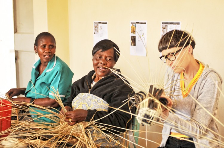 Matali Crasset basket-making workshop with Bulawayo Home Industries. Photo: Eric Gauss/Dogs on the Run.