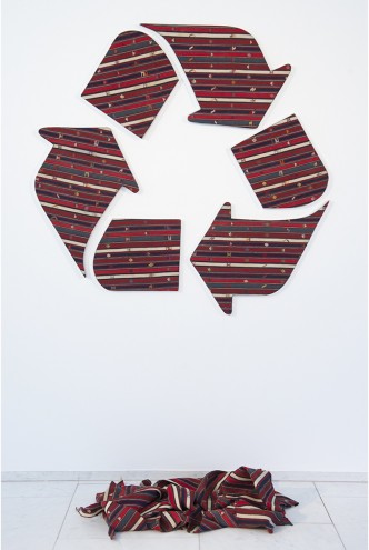 Faig Ahmed weaves digital patterns and optical illusions into traditional Azerbaijani rugs.