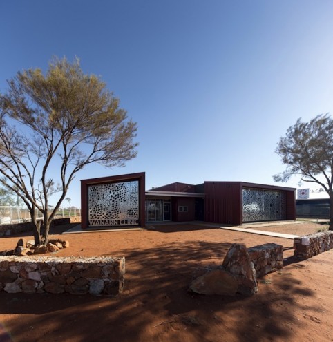 This community clinic in the Australian outback, designed by Kaunitz Yeung Architecture, won Best Sustainable Development of the Year at the LEAF Awards. 