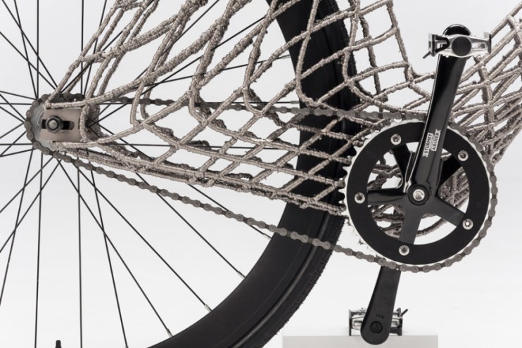 A team of students at the Delft University of Technology have printed the first stainless steel bike using a welding-based 3D-printing technique.