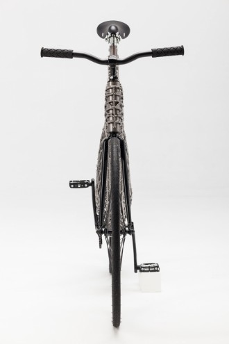 A team of students at the Delft University of Technology have printed the first stainless steel bike using a welding-based 3D-printing technique.