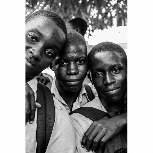 Logor Adeyemi captures the ordinary moments in Lagos, the extraordinary African metropolis known for wall-to-wall people and bumper-to-bumper cars. 