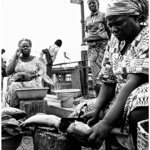 Logor Adeyemi captures the ordinary moments in Lagos, the extraordinary African metropolis known for wall-to-wall people and bumper-to-bumper cars. 