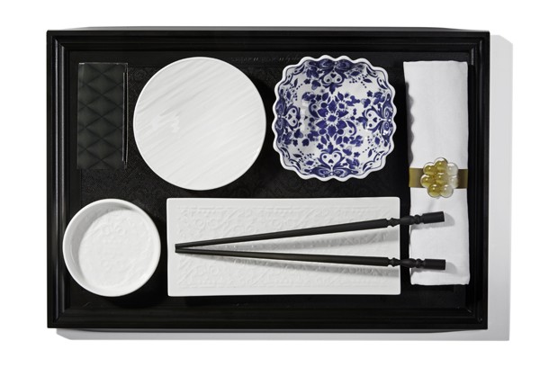 Japanese tableware by Marcel Wanders for KLM. Japanese tableware by Marcel Wanders for KLM.