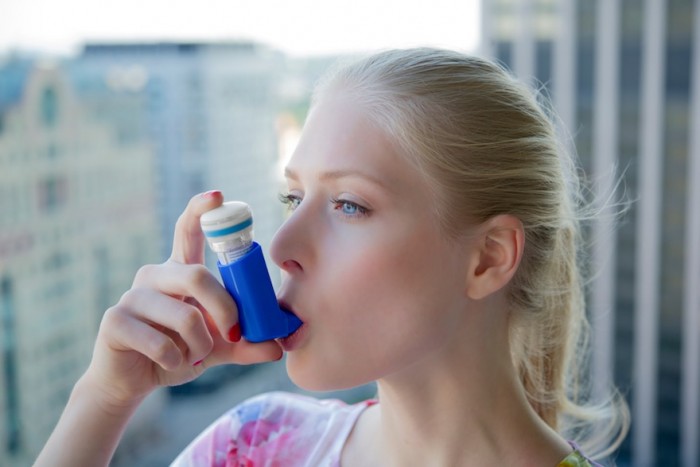 Gecko Health, an MIT spinout, has designed a smart inhaler that links to an app and helps asthma sufferers monitor their prescriptions and prevent attacks. Image: Gecko Health Gecko Health, an MIT spinout, has designed a smart inhaler that links to an app and helps asthma sufferers monitor their prescriptions and prevent attacks. Image: Gecko Health
