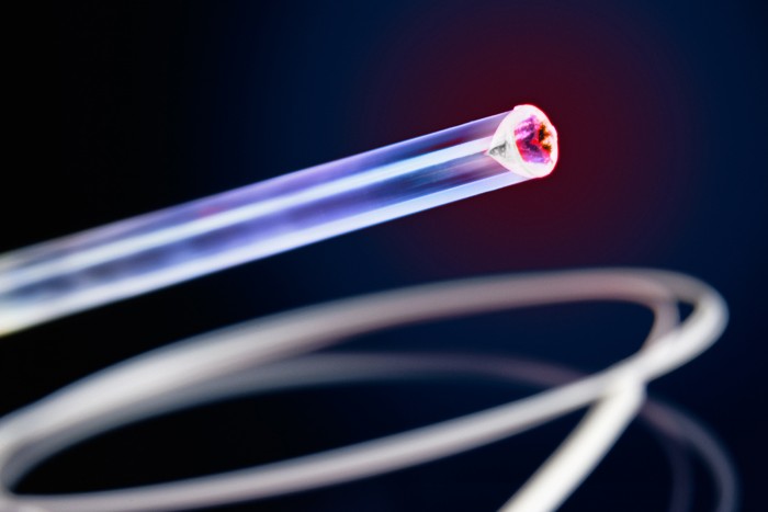 Microscopic fibre optic © Fraunhofer IZM