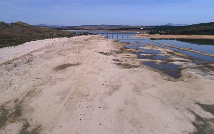 Theewaterskloof Dam 28 April 2017 . Picture by: The City Of Cape Town