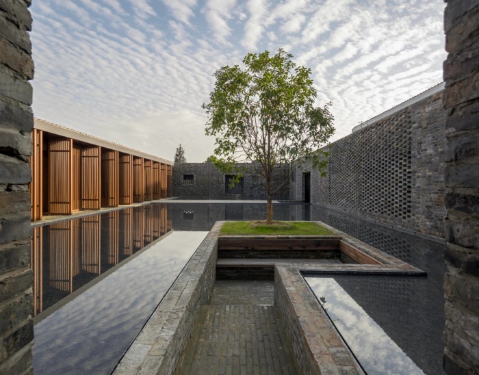  Tsingpu Yangzhou Retreat, Yangzhou, China 2017_ photo by Pedro Pegenaute 