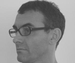 Paul Davis. 