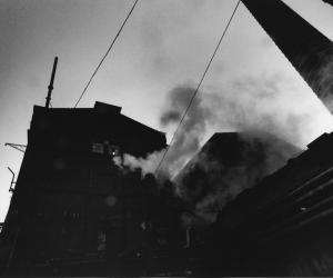 Untitled (Łódź), 2000. Archival gelatin-silver print.  Image: © Collection of the artist