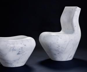 White Swan in white carrara marble. Photo: Tiziano Rossi. 