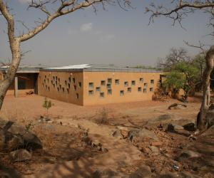 Centre de Santé et de Promotion Social, CSPS by Francis Kéré.