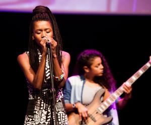 Nonku Phiri on stage. Image: Jonx Pillemer