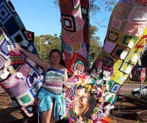 Woza Moya yarn-bombed a huge Jacaranda Tree outside the premises of the Hillcrest AIDS Centre Trust to raise awareness and funds for their Respite Unit on Mandela Day